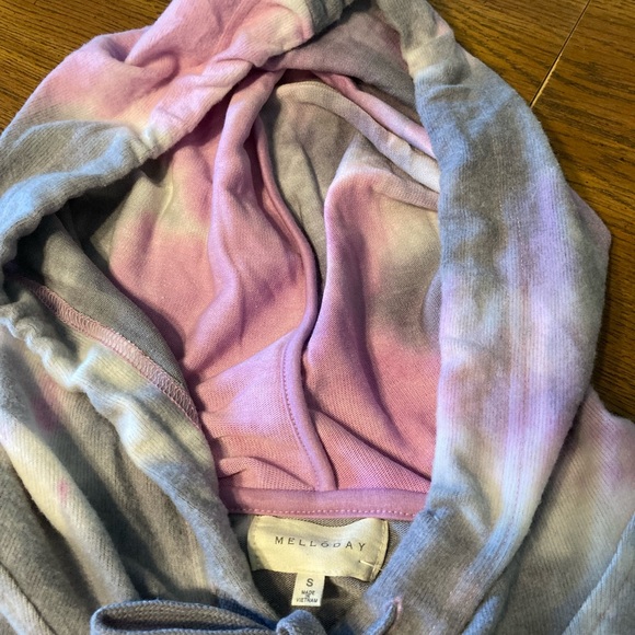 Melloday Women’s Hoodie - Picture 3 of 7